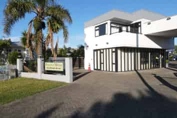 Well-Located 16-Unit Motel - Taradale, Napier