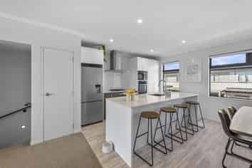 41 Bonnette Road, Flat Bush