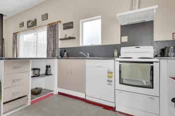 61 Swinburn Street, Dannevirke