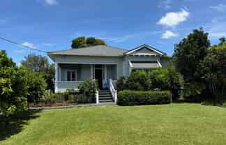 18 Argyle Street, Waipu