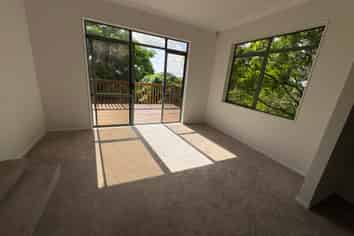 668 Redoubt Road, Flat Bush