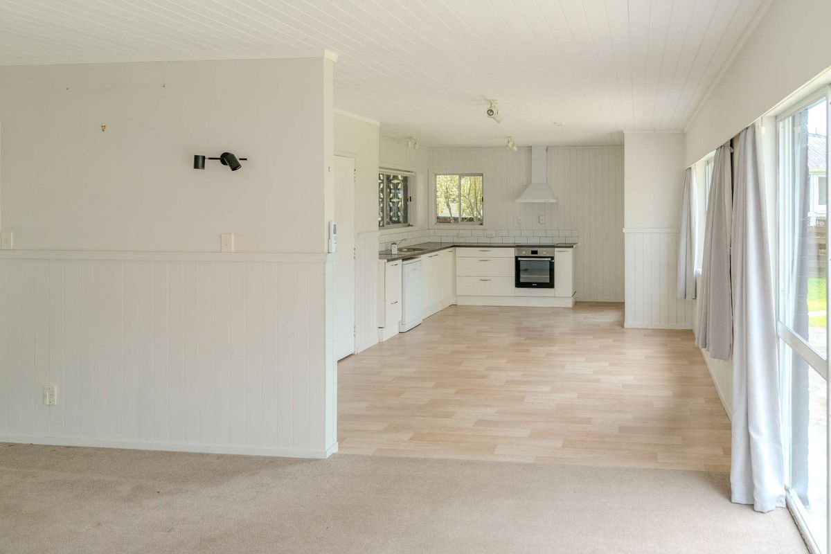 LIVE, RENT OR DEVELOP - Vista 6