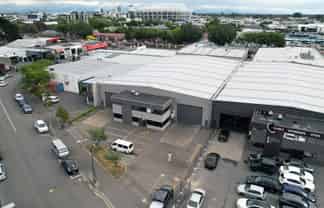 Refurbished high-stud industrial facility