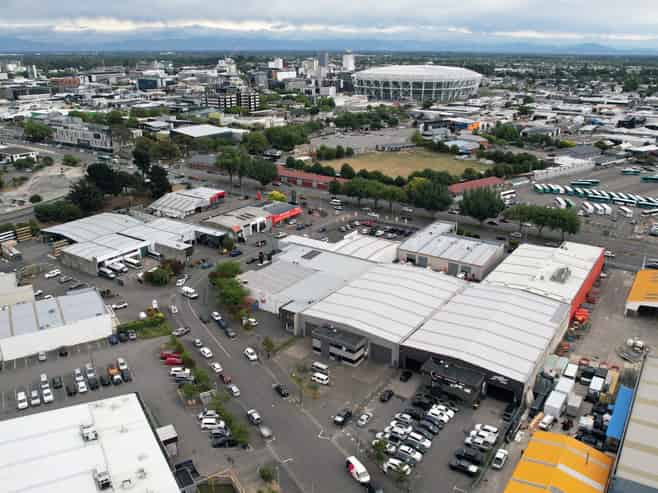 Refurbished high-stud industrial facility