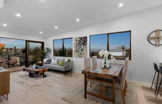 935B Whangaparaoa Road, Manly