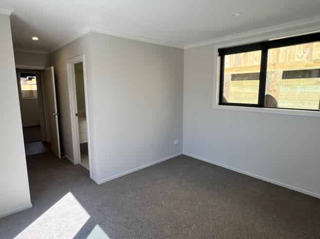 17 Scenic Rise, Rototuna North