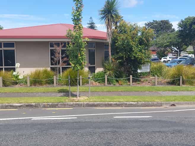 Well presented stand-alone office - CBD fringe