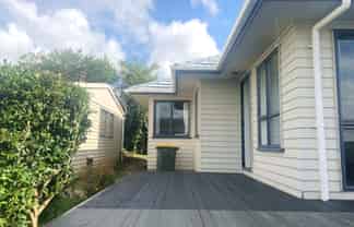  19A Sabot Place, Massey