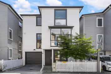 12 Nephrite Lane, Henderson