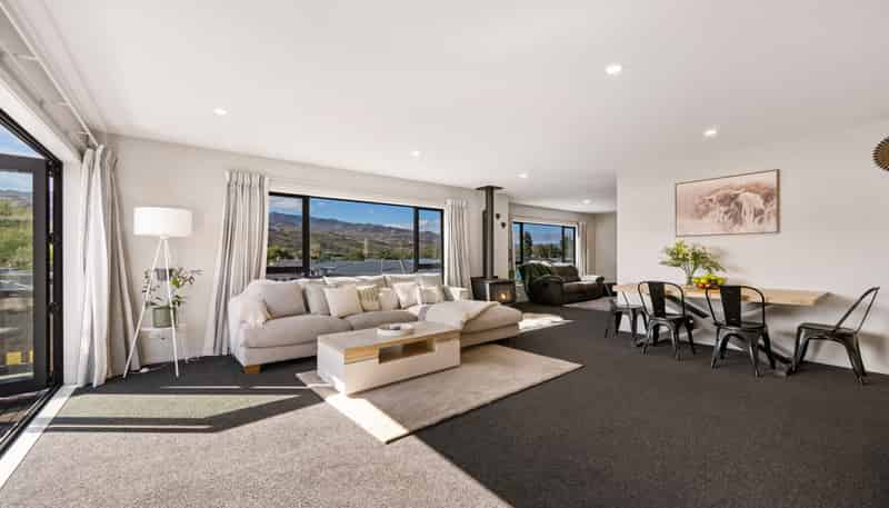 71 Stratford Drive, Cromwell