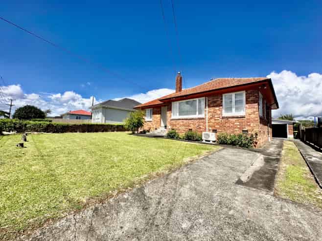 15 Seddon Avenue , Papatoetoe