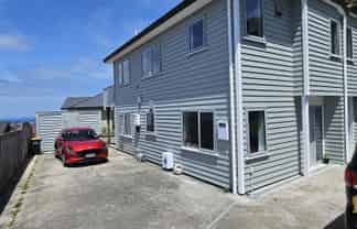 22A Bowes Crescent, Strathmore Park