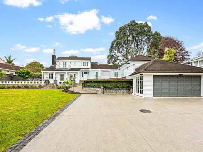 20B Golf Road, Epsom