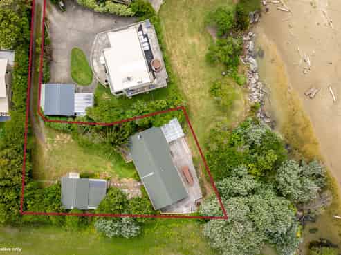 106 Tiakitai Road, Waimarama