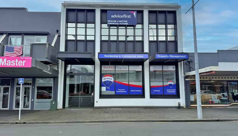 554 Victoria Street Central, Hamilton Central