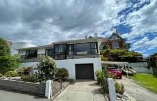 66 Hawthorn Avenue, Mornington