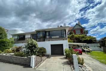 66 Hawthorn Avenue, Mornington