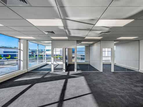 CBRE | 1,319sqm High Stud & Modern WH
