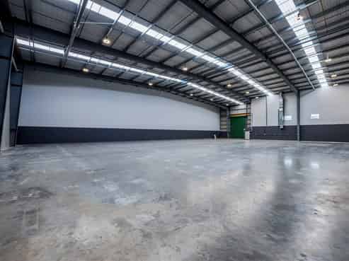 CBRE | 1,319sqm High Stud & Modern WH