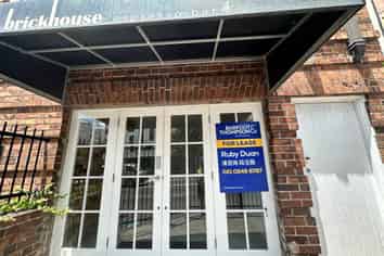 TURNKEY STREET-FRONT RETAIL / CAFÉ
