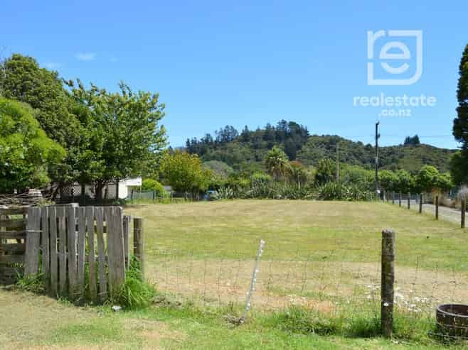 2046 Rings Road, Coromandel