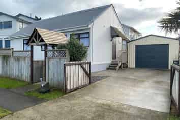 214 Puriri Street, Castlecliff