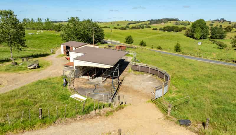 1325 Paparoa-Oakleigh Road, Paparoa