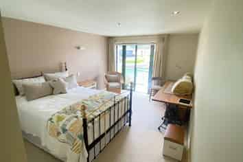 82 Harbour Village Drive, Gulf Harbour