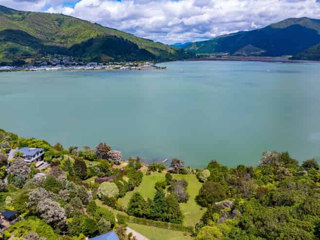 257 Queen Charlotte Drive, Havelock