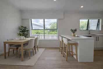 2/11 Waitemata Road, Hauraki