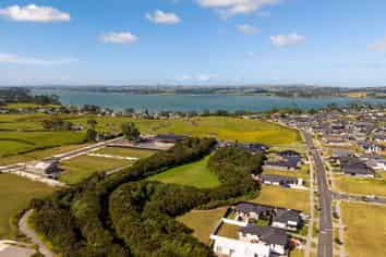 20 Orawahi Road, Glenbrook