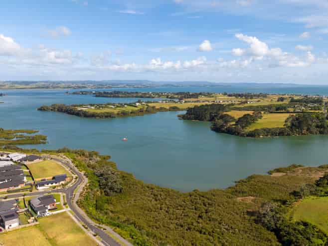 20 Orawahi Road, Glenbrook