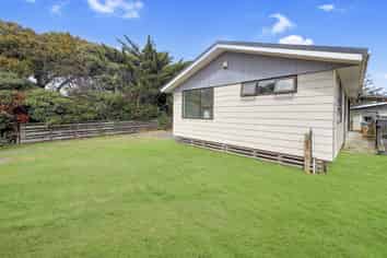 153 Kahukura Avenue, Waitarere Beach