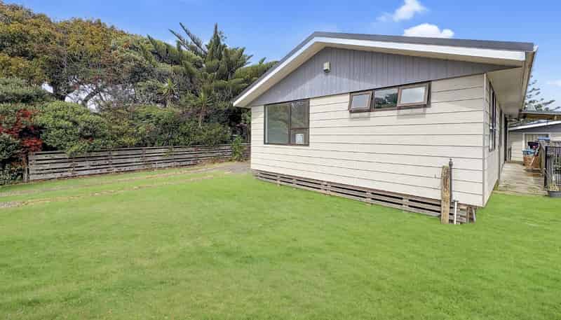 153 Kahukura Avenue, Waitarere Beach