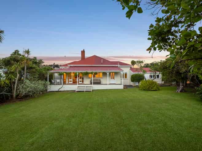 5 First Avenue, Stanley Point