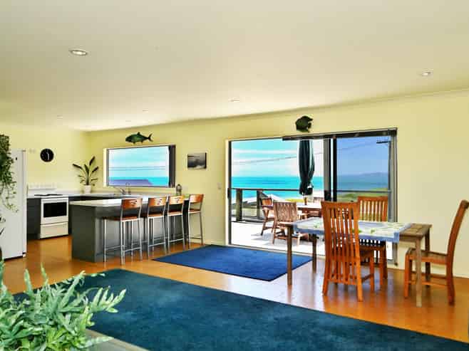 6 Argyle Street, Mahia