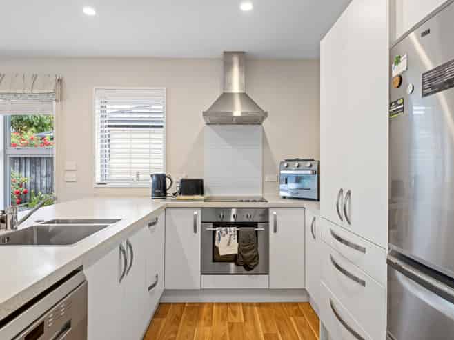 2/51 Barrington Street, Somerfield