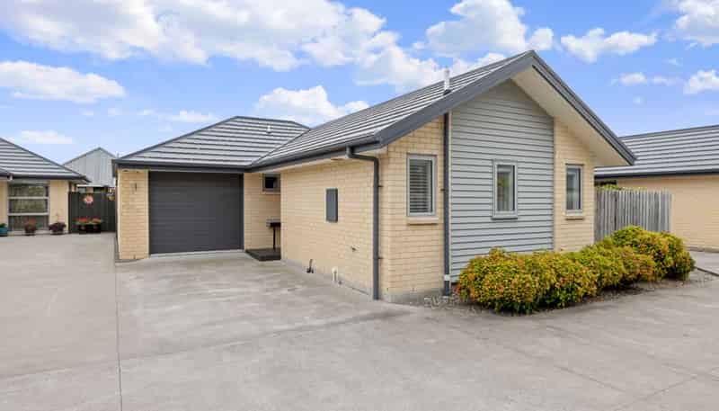 2/51 Barrington Street, Somerfield