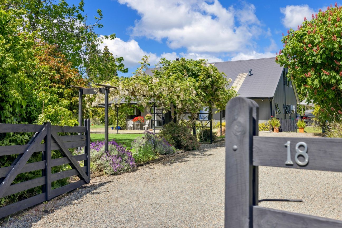 Stunning Lifestyle and Business Opportunity - Widok 6