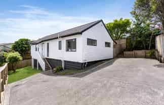 898A East Coast Road, Northcross