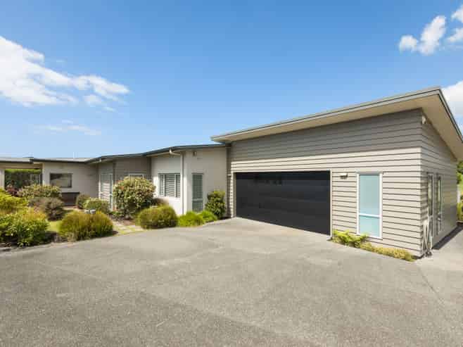 21 Browns Drive, Waihi Beach