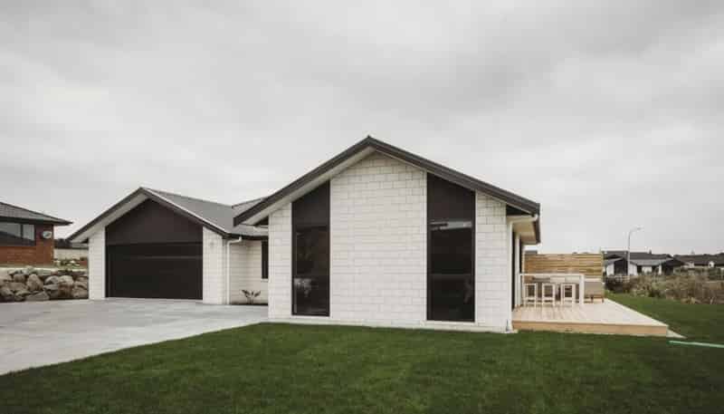 245 Parklands Avenue, Bell Block