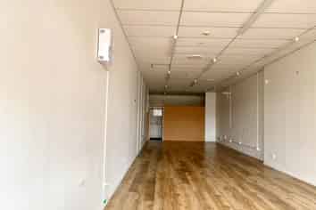 59M² RETAIL SHOP FOR LEASE
