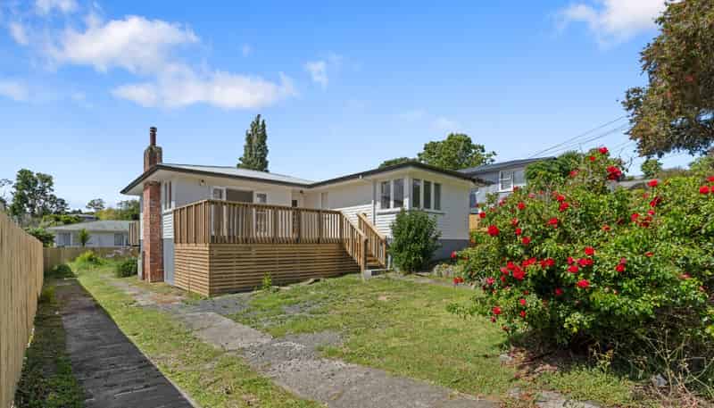 4 Peter Buck Road, New Windsor