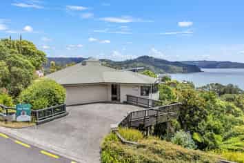 52 Motuhoa Road, Tairua