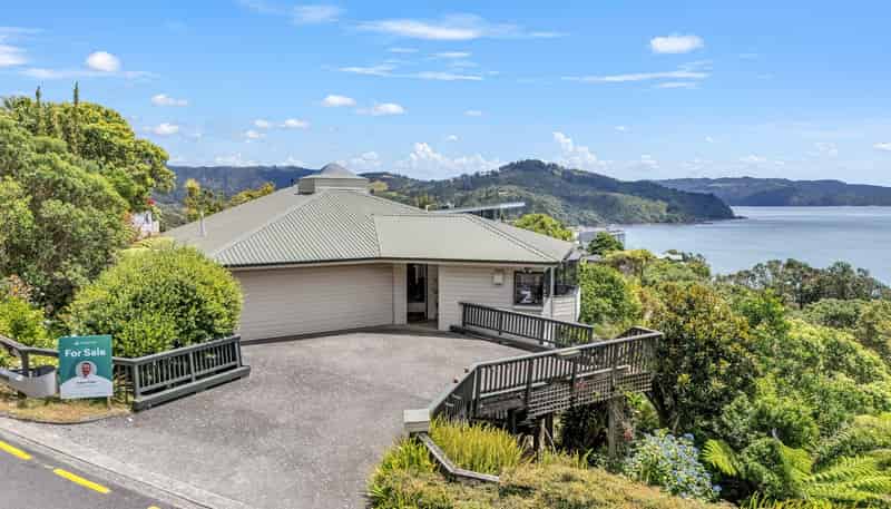 52 Motuhoa Road, Tairua