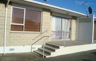 2/136 Nayland Road, Stoke