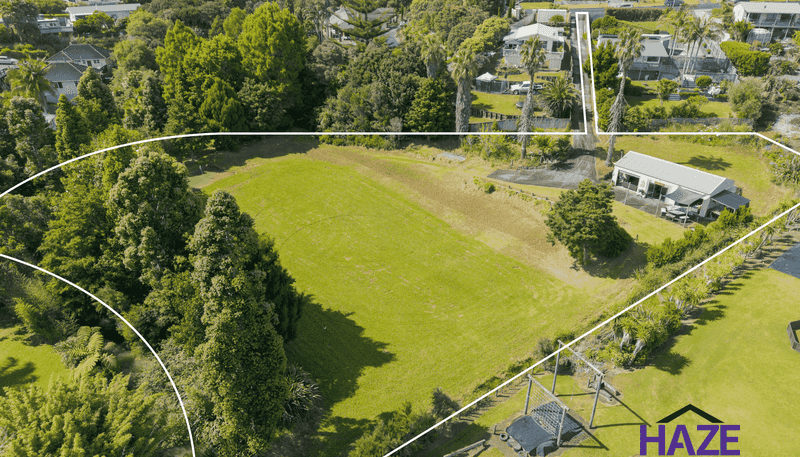 30 Berghan Road, Coopers Beach