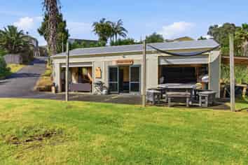 30 Berghan Road, Coopers Beach