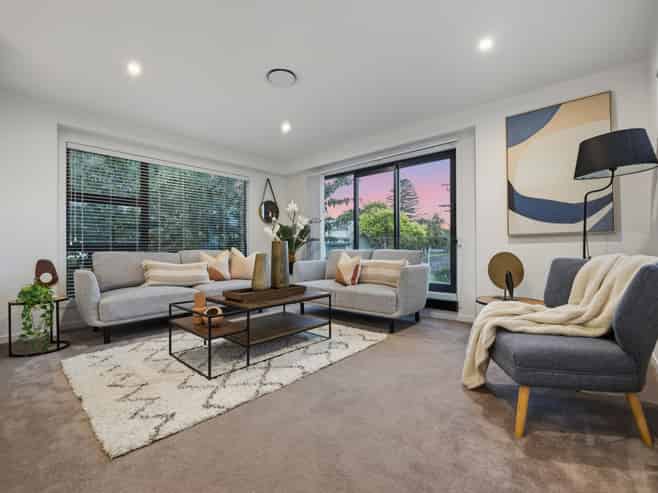 1 Weaver Avenue, Epsom